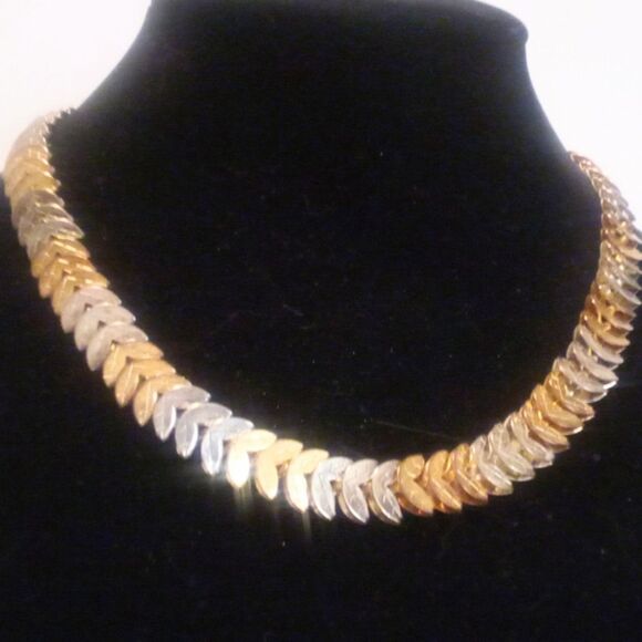 Vintage Two Tone Textured Leaf Link Necklace - Picture 1 of 6